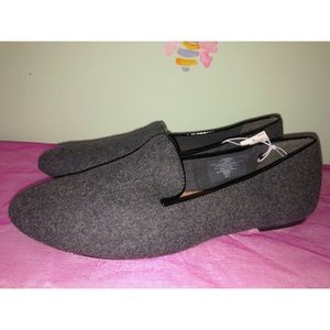 Old Navy Suede Flats 👑